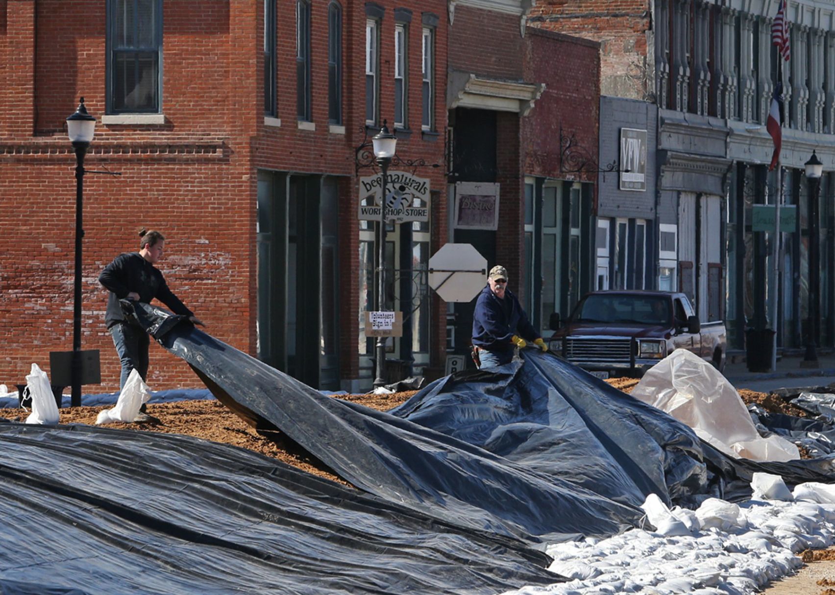 Clarksville prepares for Mississippi River flooding